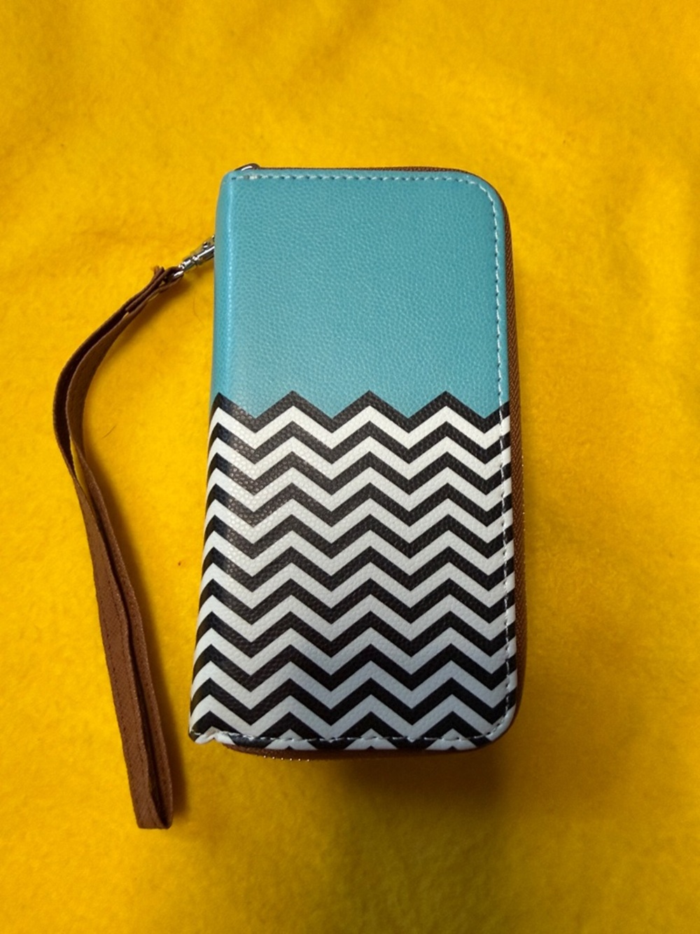 Wallet Phone Case - Turquoise Chevron Wristlet